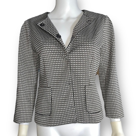 Ann Taylor Jackets & Blazers - ANN TAYLOR Basket Weave Print Collarless Blazer Snap Button Jacket Black S